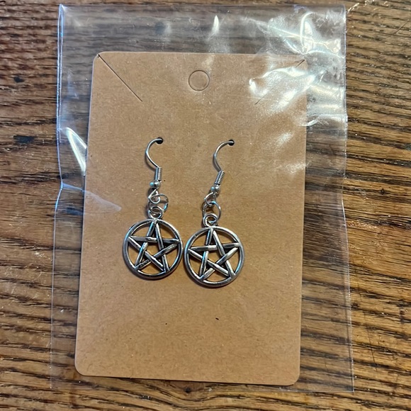 Pentagram earings - Picture 1 of 2